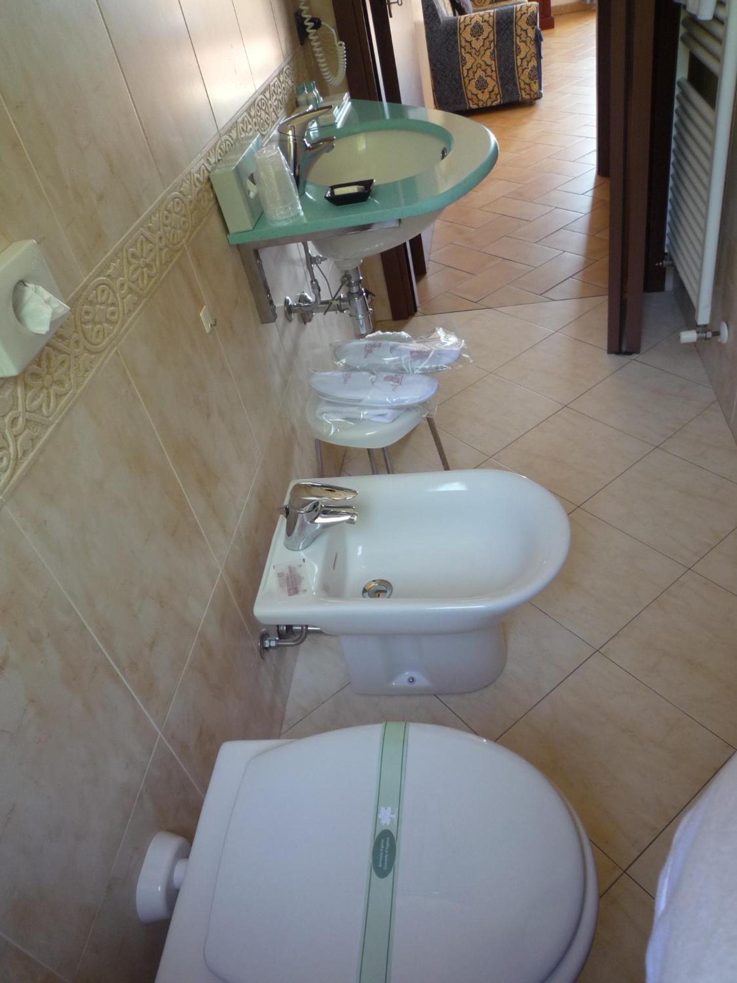 Saturnia Tuscany Country House מראה חיצוני תמונה